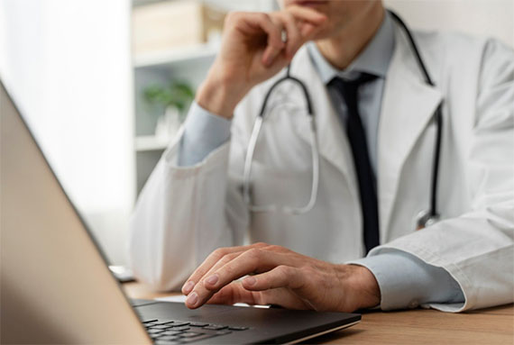 Cómo la IA está transformando la documentación clínica y las historias clínicas en LATAM