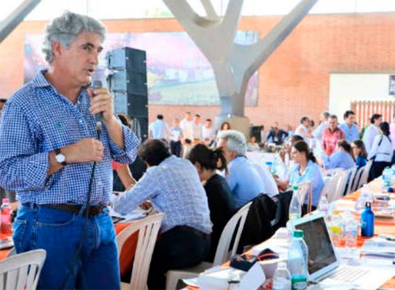 MinSalud: "Vamos a forzar la evaluación de desempeño de los prestadores de salud"
