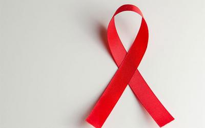 Otra tendencia grave es que las interrupciones en los servicios de salud por la COVID-19 amenazan la continuidad de la realización de pruebas y el seguimiento del tratamiento.
