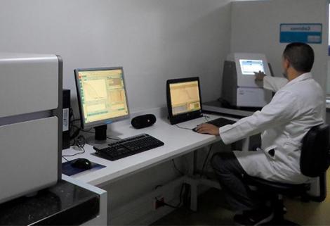 La ONAC acredita al Laboratorio de Organismos Genéticamente Modificados del INVIMA