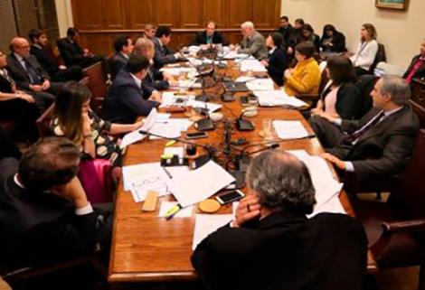 El Congreso de Chile aprobó la despenalización del aborto en tres casos