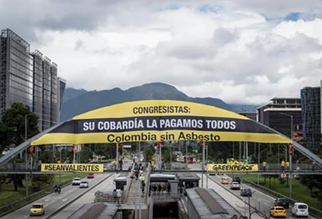 Greenpeace pide a los congresistas no aplazar más el debate y prohibir el asbesto en Colombia