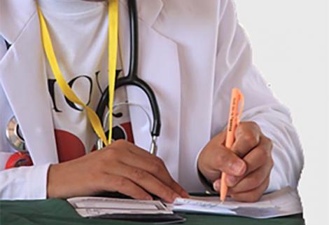 Organizaciones médicas afirman que la asociación de hospitales incluyó un 'mico' en el proyecto de residentes