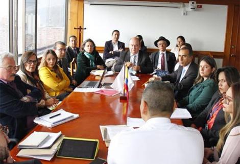 Compromiso para adelantar plan de choque en San Andrés que dé solución a la crisis en salud en el archipiélago