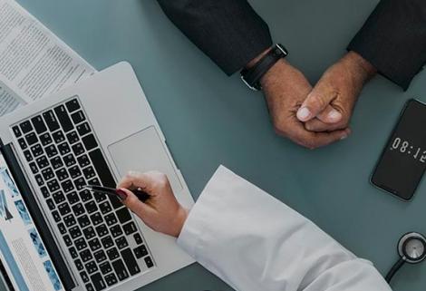 ADRES identifica más de 16.000 afiliados al sistema de salud colombiano registrados como mayores 100 años
