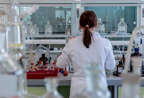 El INVIMA pone a disposición de la ciudadanía la base de datos de estudios clínicos de medicamentos