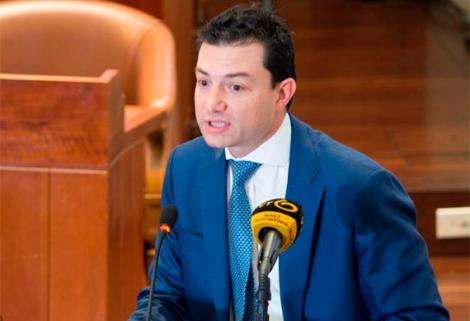 Contralor: "Hay que cambiar totalmente el actual esquema de salud"