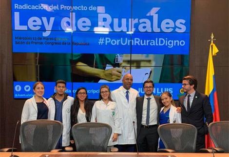 Busca reglamentar, además de la vinculación laboral, las excepciones a la prestación del servicio, la duración, la jornada laboral y los descansos, entre otros aspectos. 