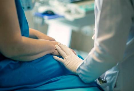 Médicos deben dedicar más tiempo a sus pacientes, para considerar los aspectos psicológicos de los problemas de salud.