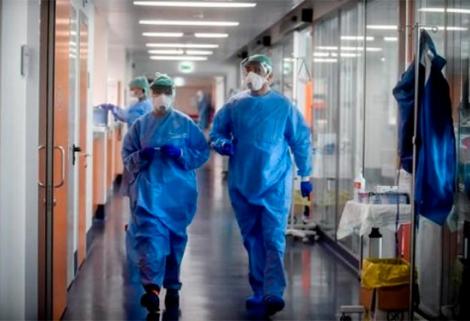 El número total de personal de salud que ha dado positivo en coronavirus en España asciende a 3.475.