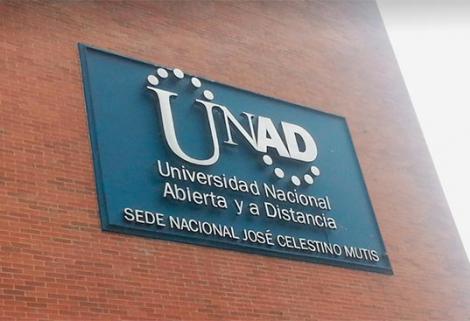 Los docentes recuerdan que "la UNAD es tal vez la única institución oficial que se encuentra mejor preparada para prestar su servicio sin ningún traumatismo mediante el trabajo en casa". 