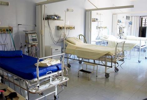 Asimismo, solo el solo un 36 % de los encuestados por la Asociación Colombiana de Hospitales y Clínicas indica que ha sido informado por las EPS sobre designación de pacientes con COVID-19