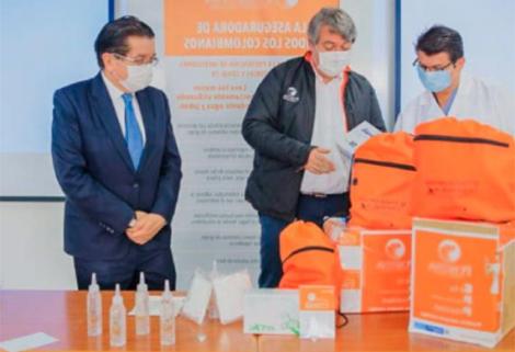 La entrega empezó en el Hospital Universitario Mayor - Méderi - y siguió en el Hospital Universitario San Ignacio.