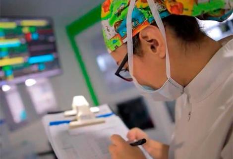 Se confirmó un nuevo máximo diario de 801 casos de Covid-19 en Colombia y 30 personas más fallecidas.